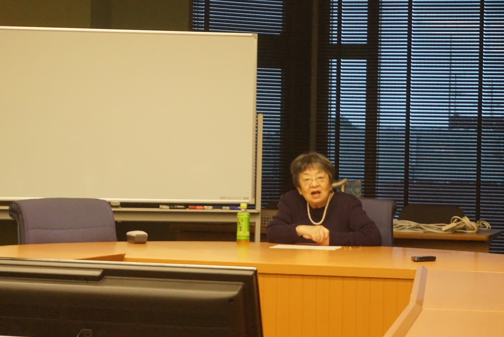 講師が五節句の由来や意味について説明している場面